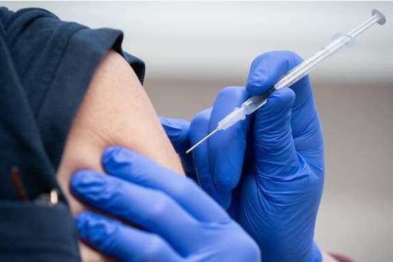 Це шокує. Експерти порівняли темпи вакцинації від Covid-19 в Україні та Європі 