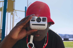 Представлена самая маленькая в мире камера с мгновенной печатью фотографии