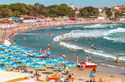 Болгарія відкриває кордони для туристів з 1 травня