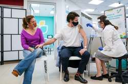 Джастін Трюдо вакцинувався