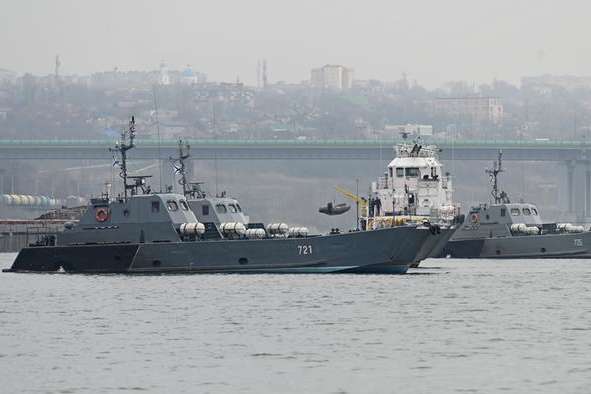 Росія до жовтня заборонила рух суден поблизу анексованого Криму