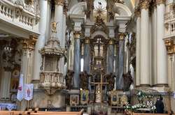 Під час Великодніх свят храми будуть відчинені