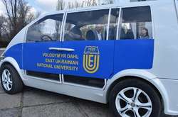 На Донбасі презентували макет вітчизняного електромобіля (відео)