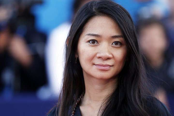 Хлоя Чжао отримала «Оскар» як найкращий режисер за фільм «Земля кочівників»