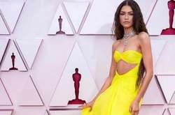  24-летняя певица, актриса и модель Зендая Мари Штермер Коулман 
  