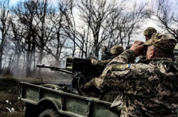  Недалеко от Песков боевики применяли ручные противотанковые гранатометы и стрелковое оружие 