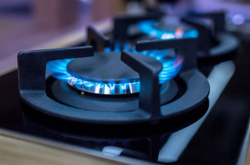 Поставщики обнародовали новые тарифы на газ: цены выросли
