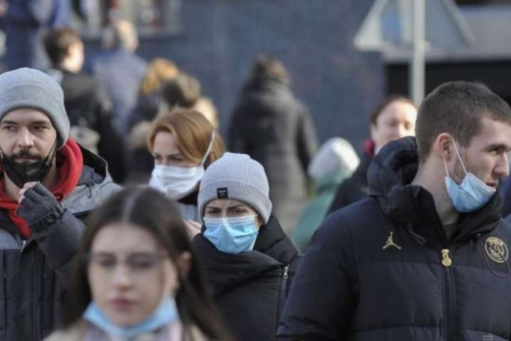 В Украине почти 8 тыс. новых больных на Covid-19. Больше всего в Киеве и на Полтавщине