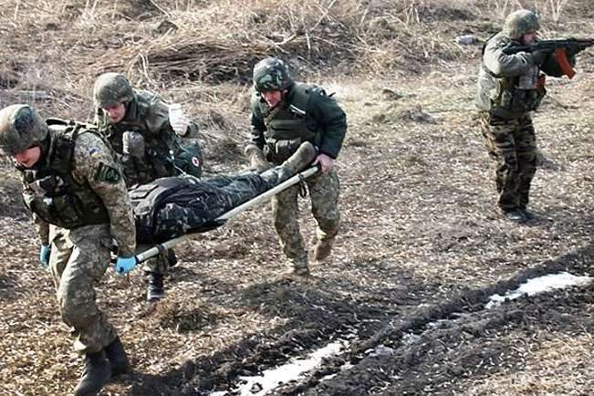 На Донбассе ранили украинского военного. Боевики 11 раз нарушали режим «тишины»