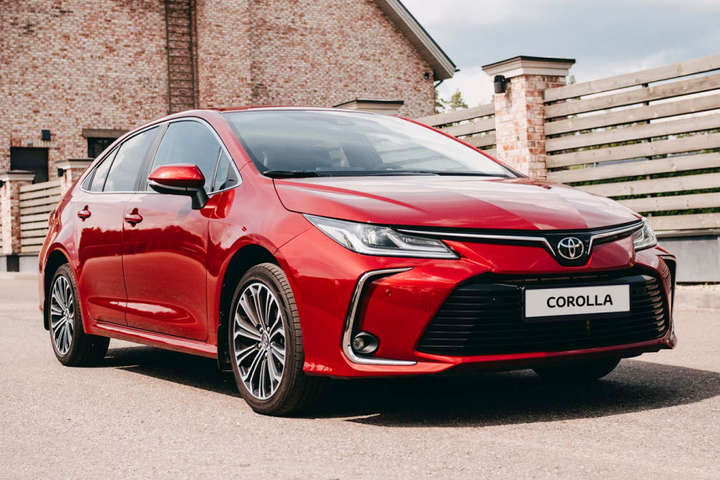 Toyota звітувала про рекордні продажі автомобілів