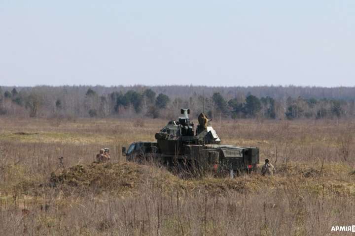 Українські військові випробували самохідну гаубицю з Чехії (фото, відео)