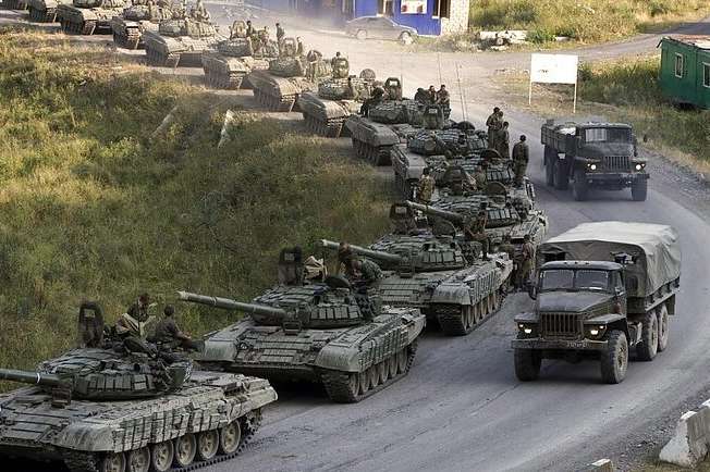 Стало відомо, коли Росія знову поверне війська до українських кордонів