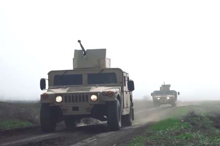 На Донбассе ранили украинского военного. Боевики 13 раз обстреляли позиции ООС