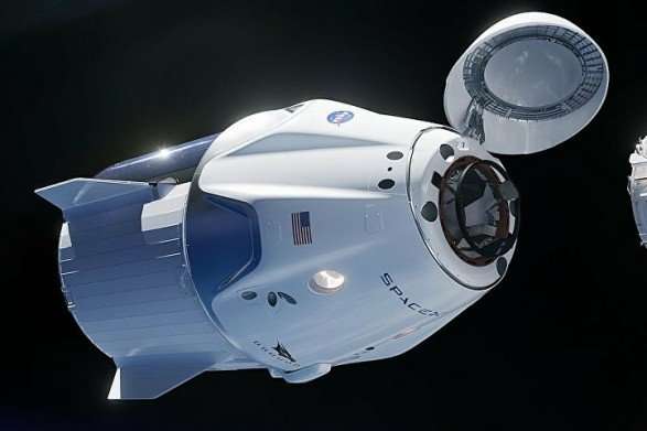 Космічний корабель Crew Dragon відстикувався від МКС і повертається на Землю