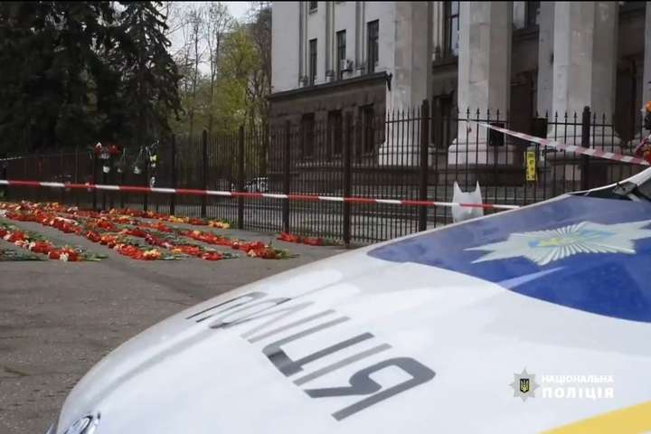 Поліція закрила доступ на Куликове поле в Одесі, офіційна причина – дезінфекція (відео)