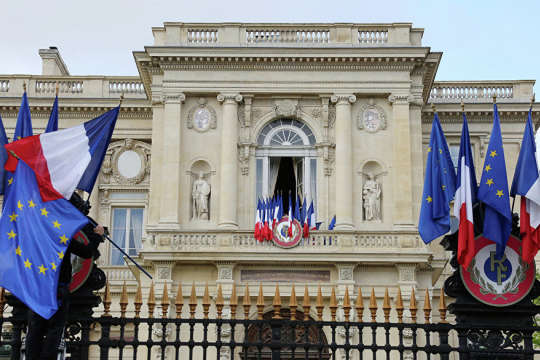 МЗС Франції викликало «на килим» російського посла