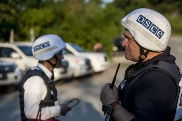 Місія ОБСЄ зафіксувала загострення ситуації на Донбасі: 217 порушень за добу