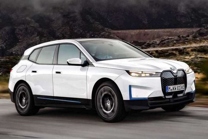 Електричний BMW iX дебютує в Україні. Що відомо про новинку