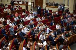 В парламент щомісяця заносять 6 мільйонів доларів на доплати депутатам-слугам – Сюмар