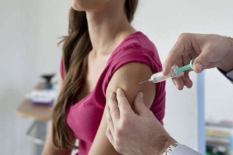 ВООЗ затвердила для термінового використання китайську вакцину проти Covid-19