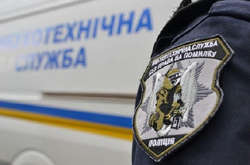 Хвиля «замінувань» у Києві: правоохоронці перевіряють ТРЦ і станції метро