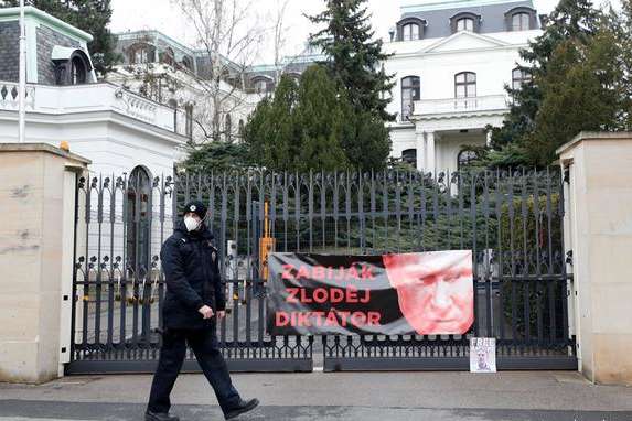 Чехія закликала Європу висилати російських дипломатів спільно