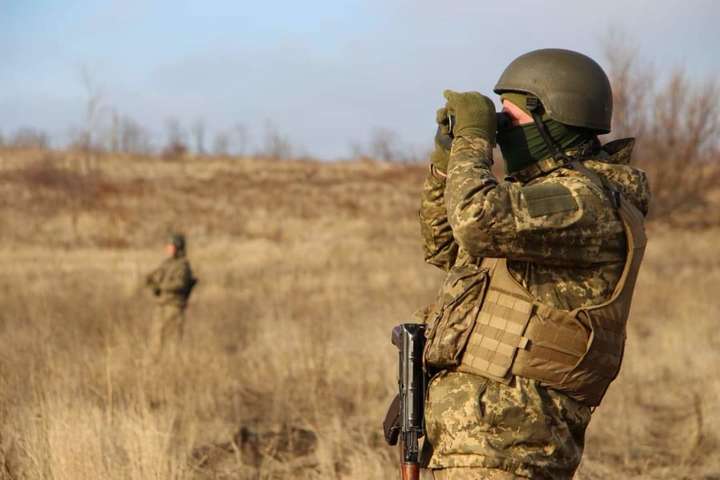 Доба на Донбасі: окупанти відкривали вогонь зі стрілецької зброї