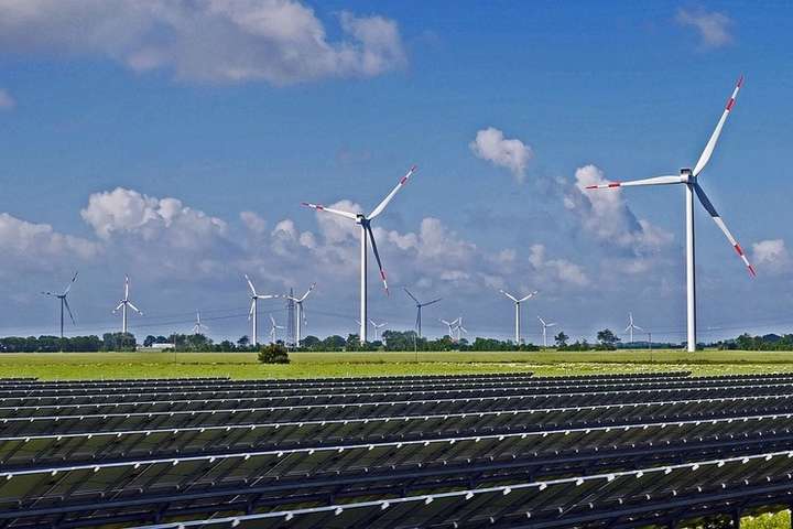 Кабмін запроваджує нові податки для зеленої енергетики – експерт
