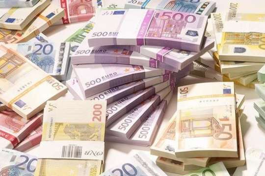 В ЄС можуть заборонити готівкові розрахунки більше 10 тисяч євро