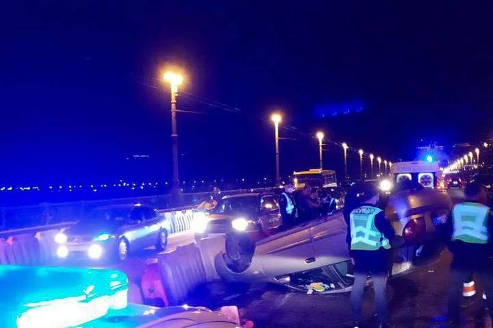П’яна ДТП на мосту Патона: з’явилося відео моменту аварії 