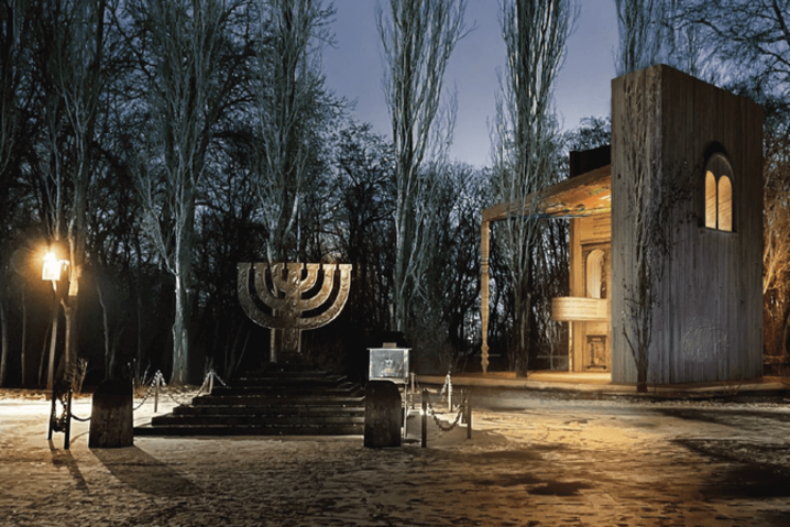 У Бабиному Яру відкривається синагога-МАФ російського проєкту меморіалу