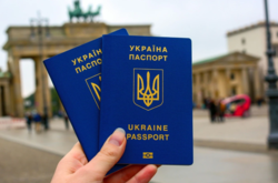 Німеччина назвала умови й терміни повернення реального безвізу для українців