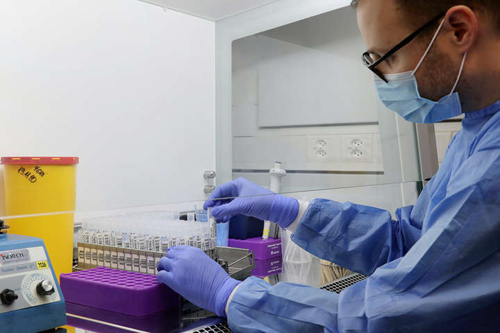 Епідеміолог: «індійський» штам коронавірусу має вже 17 мутацій