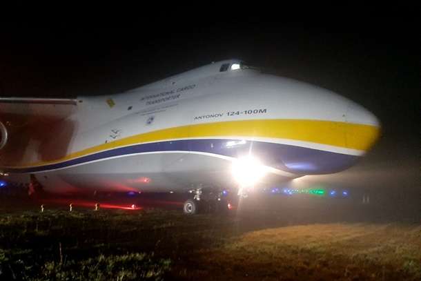 У Бразилії Ан-124 «Руслан» викотився за край смуги (фото)