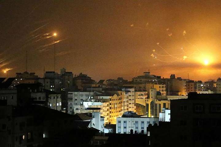 Ракета «Хамас» пробила ізраїльську систему захисту «Залізний купол» (відео)