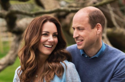Супругу принца Уильяма заметили в дешевой блузке 10-летней давности