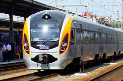  «Укрзалізниця» відкрила продаж квитків на перші міжнародні поїзди в Європу