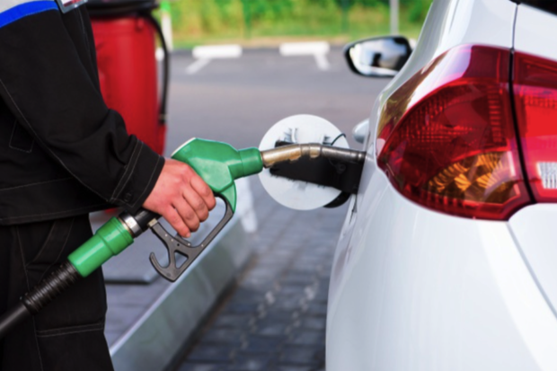 Кабмін ввів держрегулювання цін на бензин та дизельне паливо