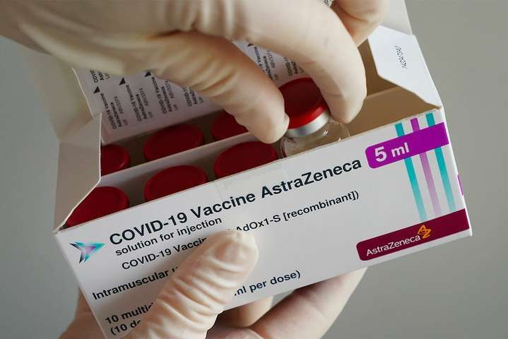 Запасы AstraZeneca заканчиваются. Когда Украина получит новую партию вакцины?