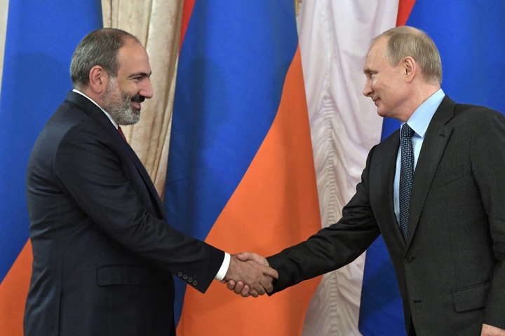 Путін, допоможи. Глава уряду Вірменії звернувся до Кремля через ескалацію у Карабасі