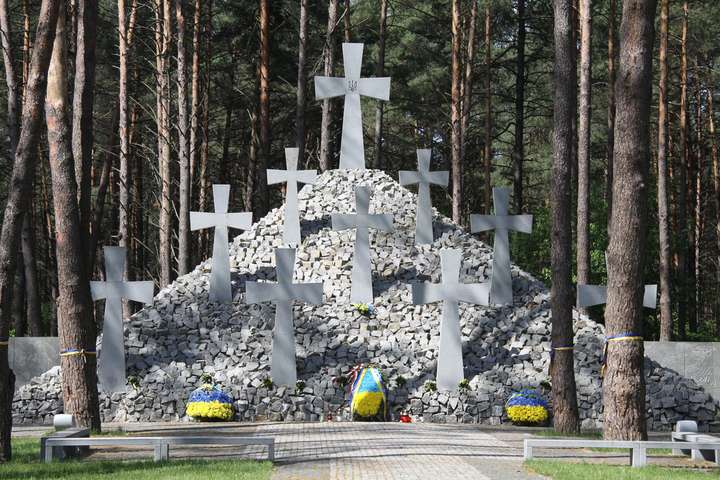Сьогодні в Україні відзначають День пам'яті жертв політичних репресій