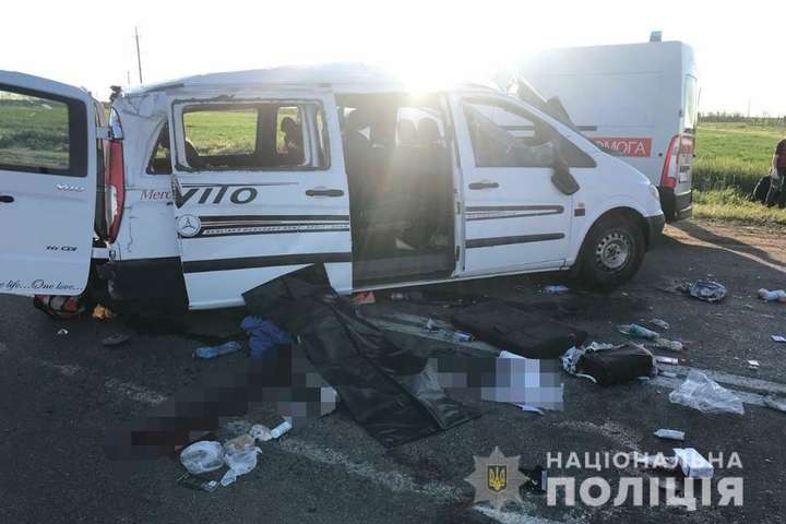 На Запоріжжі п'яний водій влаштував ДТП: є загибла та шестеро постраждалих