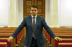 Разумков анонсував засідання Ради, де розглянуть відставку трьох міністрів 