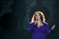 Звезда «Евровидения» закончила карьеру из-за карантина. Теперь она работает в супермаркете