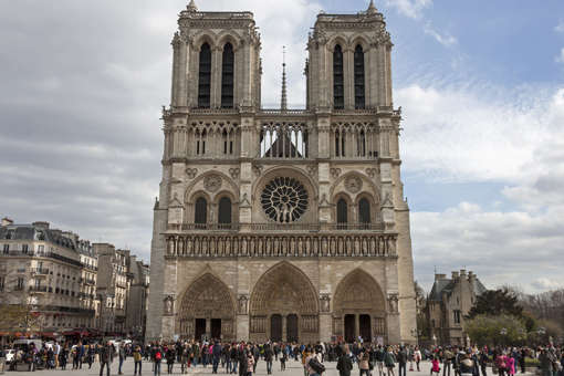 У Парижі закрили для відвідування одне з улюблених місць туристів 