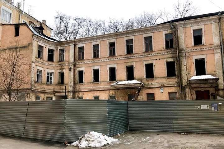 У Києві назріває черговий скандал: забудовнику Табачника дозволили знести історичний особняк