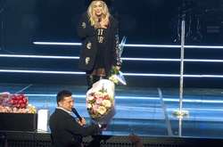 Президент Зеленський прийшов на концерт і зізнався в любові суперзірці української естради