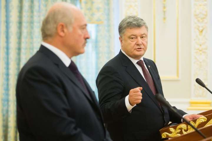 Порошенко закликає до жорстких санкцій проти режиму Лукашенка 