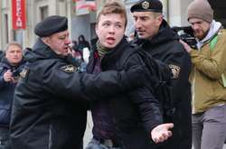 «Скарг на стан здоров'я від Романа Протасевича не надходило», – заявили у МВС Білорусі