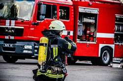  До ліквідації пожежі було задіяно три одиниці  пожежно-рятувальної техніки та 13 вогнеборців 